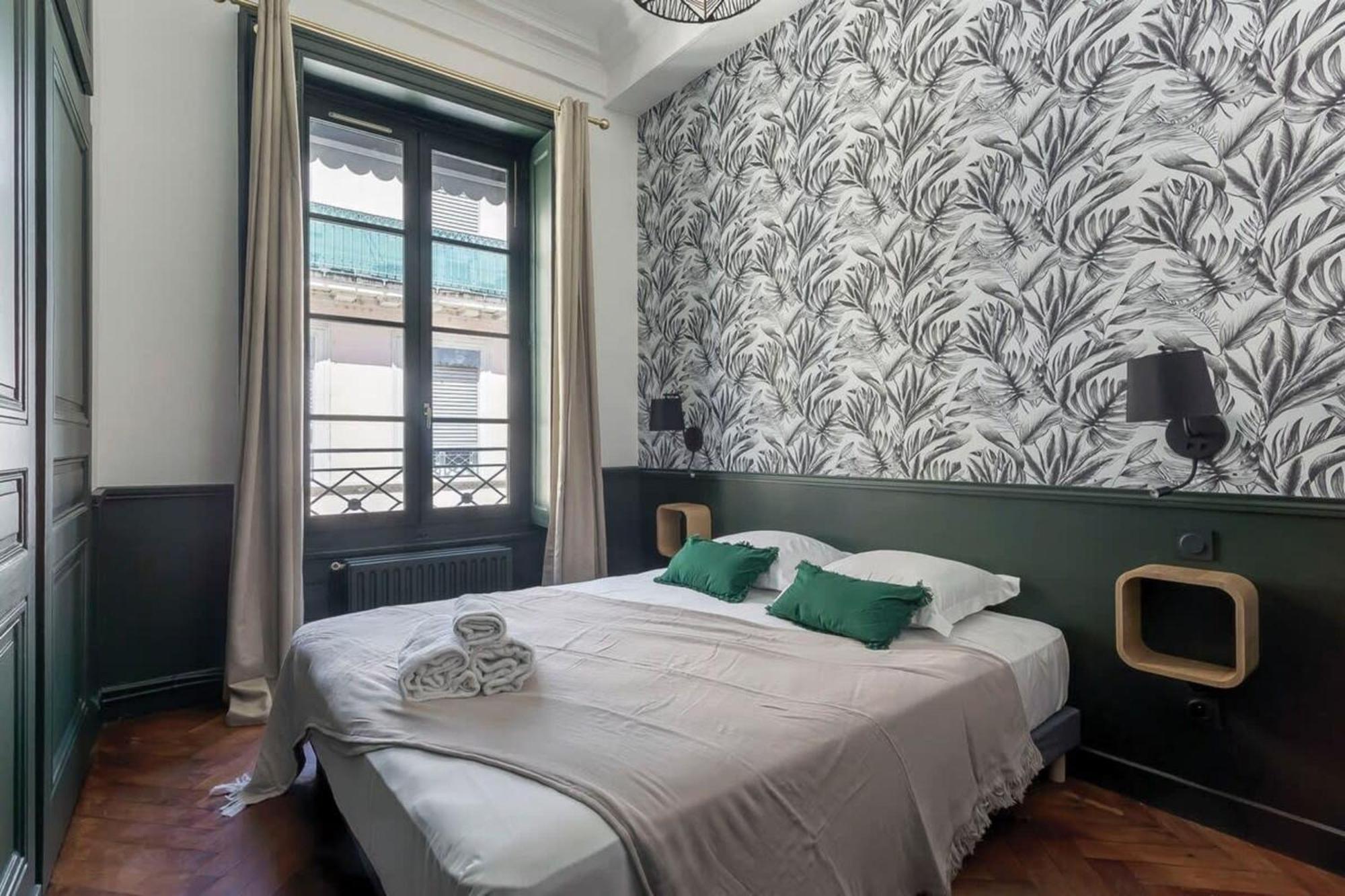 Hamac Suites Jacobins Le méritant 4 personnes Lyon Exterior foto